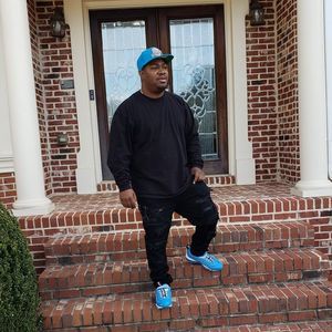 Meet your Posher, Derrick